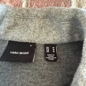 Vero Moda Heather Gray Crewneck Sweater